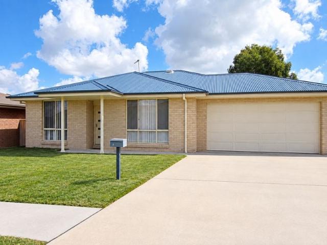 1 Buckland Drive Orange NSW 2800