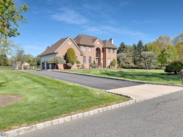 1 Bailiwick Dr