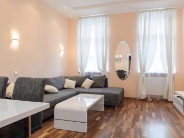 Wohnung mieten in Sechshaus - Aufzug