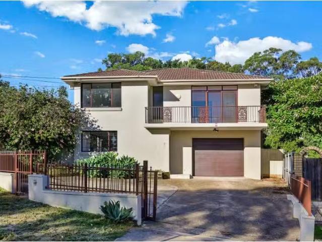 1 Beatty Street, Maroubra House for rent Listed by Chloe Quig.