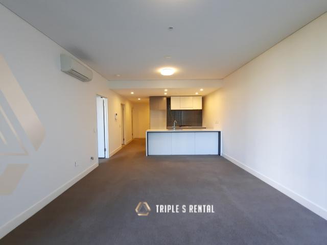 1 Bed 1 Bath 1 Car Space With 1 Study