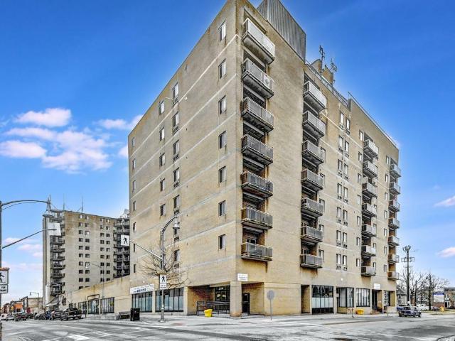 1 bed 1 bath 294 Talbot
