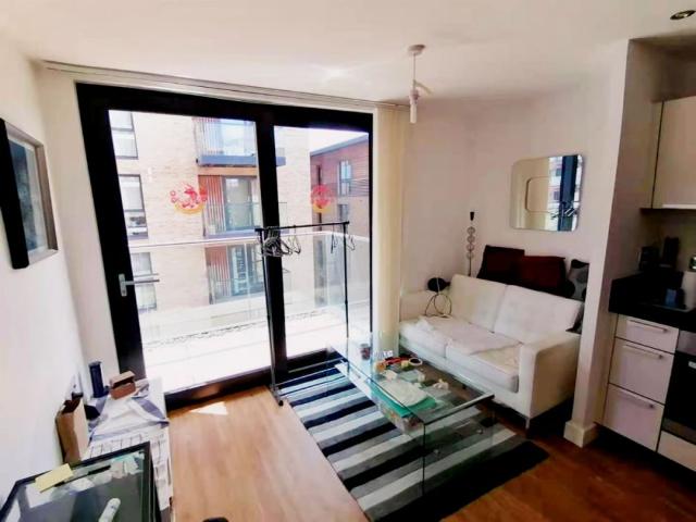 1 Bed / 1 Bath