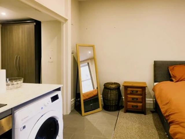 1 Bed 1 Bath