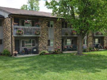 1 Bed / 1 Bath Apartment at Parkwood Glen