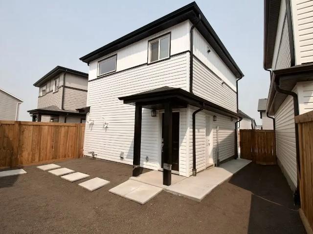 1 Bed 1 Bath Garage Suite SW Edmonton