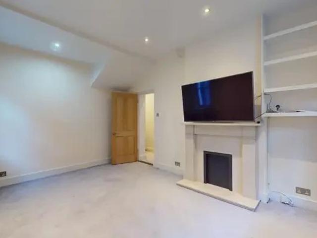 1 Bed 1 Bath, Flat D, 25
