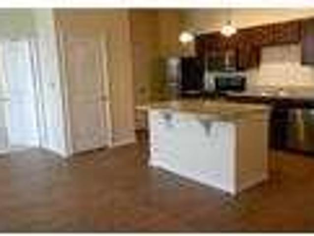 1 bed, 1 bath, safe neighborhood