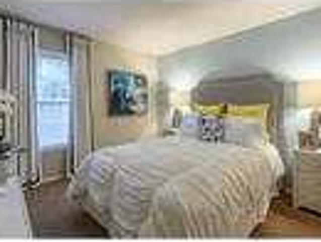 1 bed, 1 bath, safe neighborhood. Pet OK!