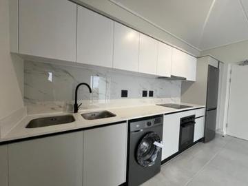 1 bed 1 bath second floor @ de kuile