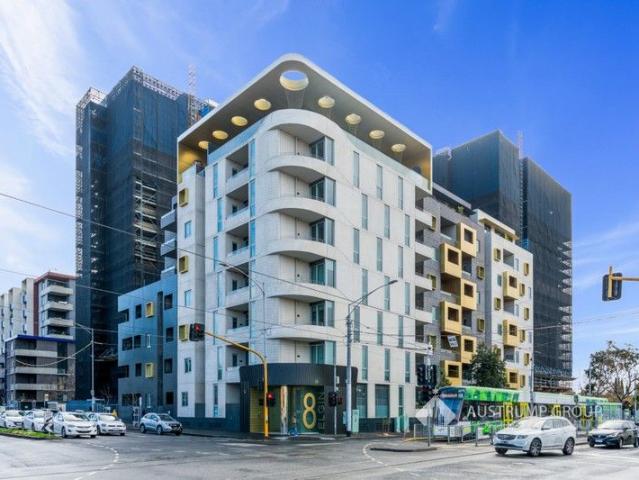 1 Bed, 1 Bath | Sun Drenched | Private Terrace | Luxury Finishes