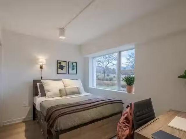 1 Bed 1 Bath Premier