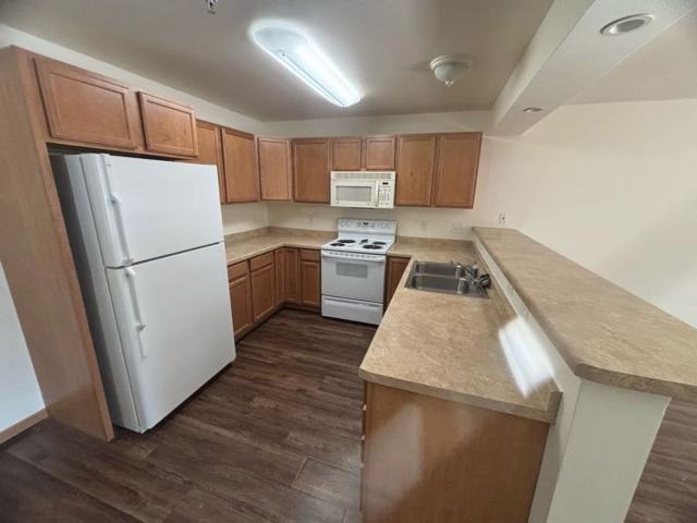 1 Bed / 1.5 Bath Loft at McComb Place Apartments