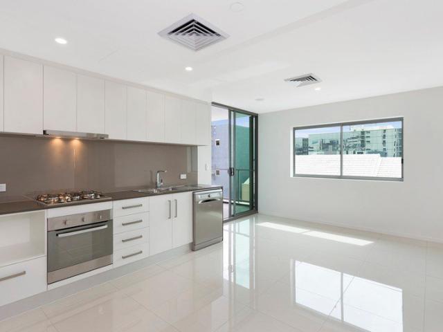 1 Bed 1.5 Bath MILTON PRECINCT