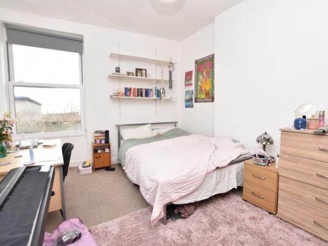 1 bed Terraced To Let