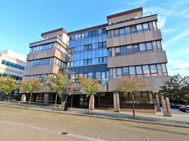 1 bed Upper Floor Flat for Rent