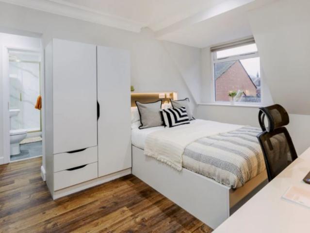 1 Bed Apartment