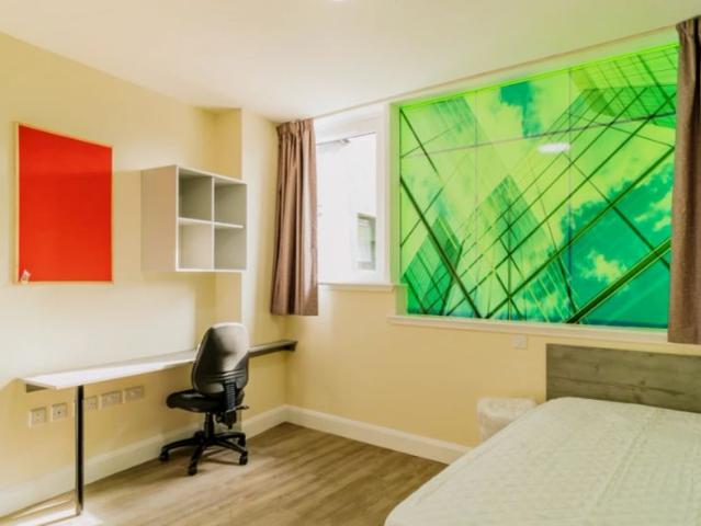 1 Bed Apartment
