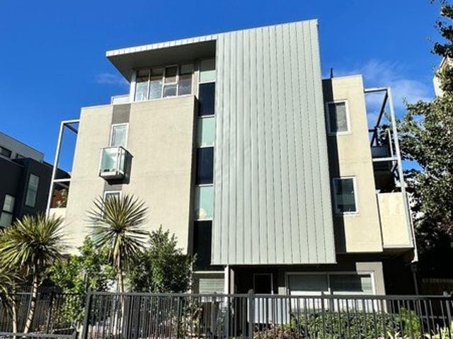 1 Bed Apartment | Great Opportunity in the Prime Box Hill Location