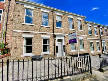 1 bed Apartment for Rent
