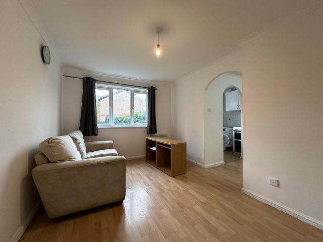 1 bed Apartment for Rent