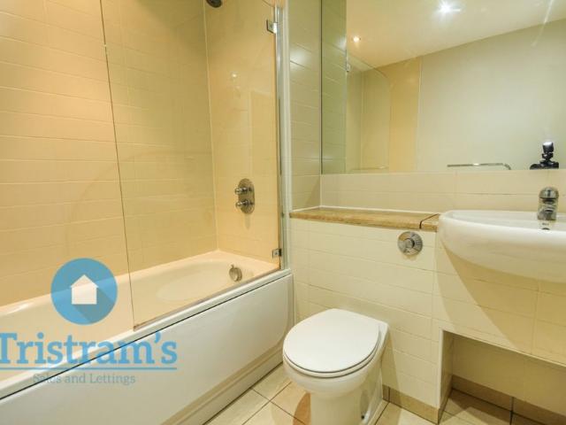 References Pending 1 bed Apartment