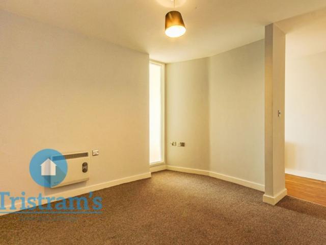 References Pending 1 bed Apartment