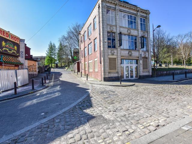 1 bed Apartment in Nelson Street, Rochdale, OL16 1DN