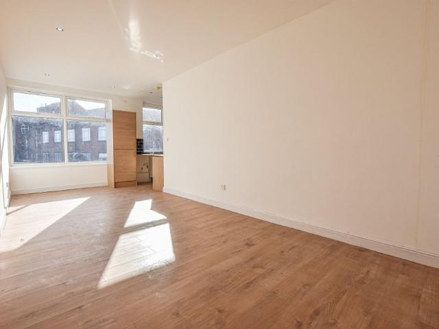 1 bed Apartment in Nelson Street, Rochdale, OL16 1DN