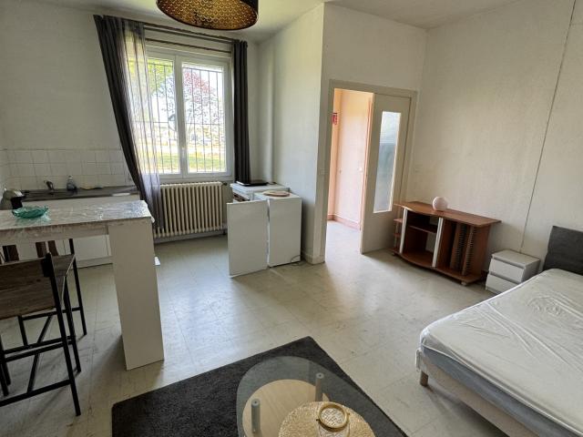 1 bed apartment to let in saint martin des champs