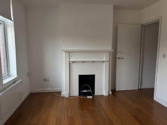 1 bed Apartment To Let