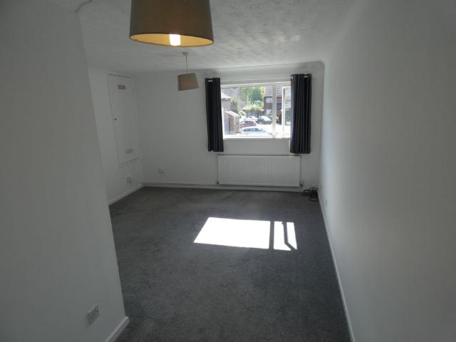 1 bed Apartment To Let