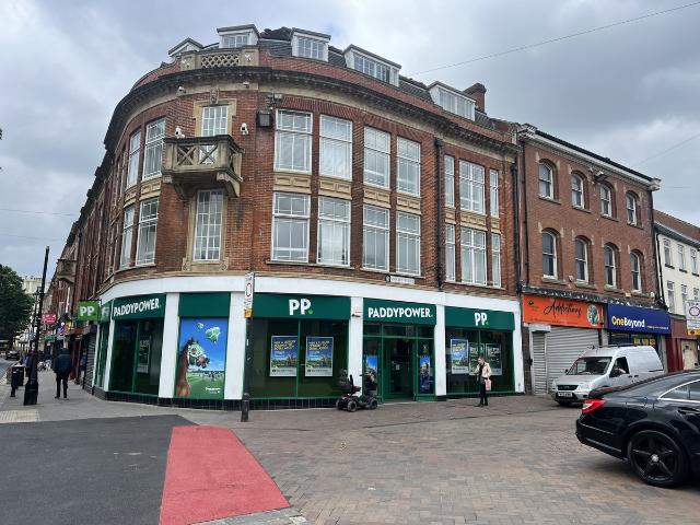 1 bed Apartment To Let