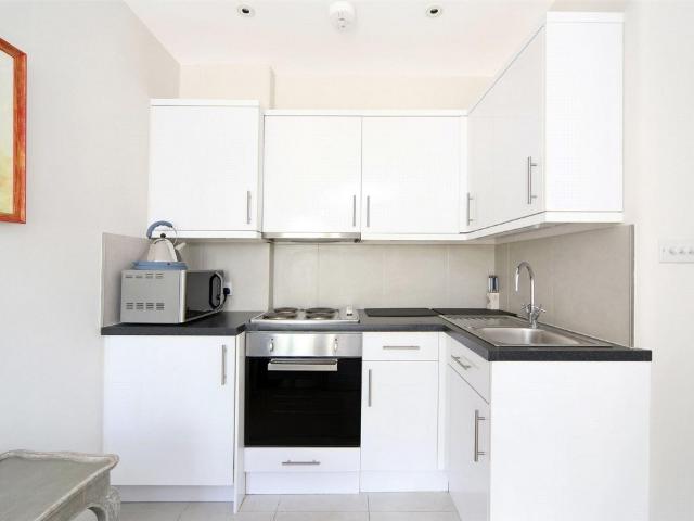 1 Bed Apartment To Let