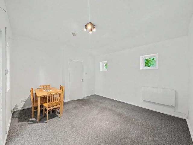 1 Bed Bungalow, Cedar Place, SE7
