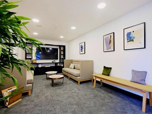 1 Bed Deluxe