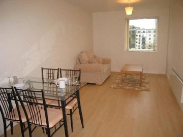 1 bed Detached Flat for Rent
