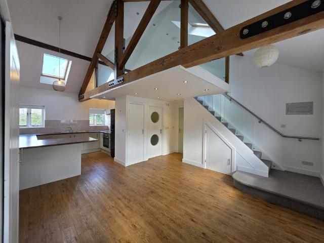 1 Bed Executive Maisonette