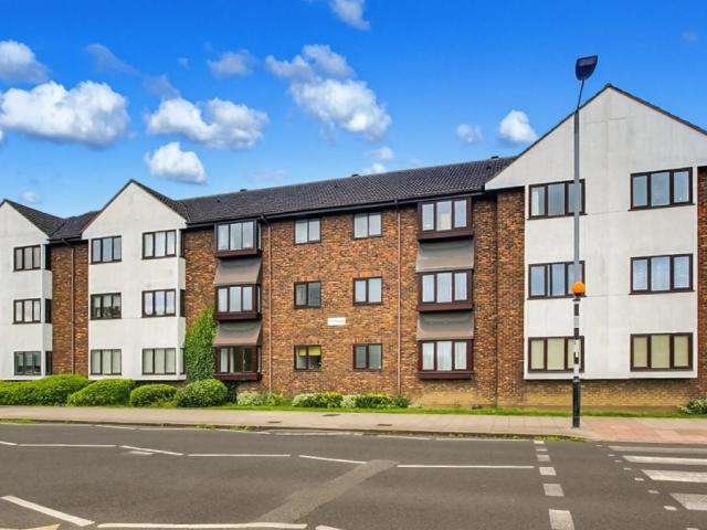 1 Bed For Sale in Leigh on sea