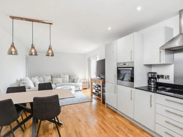 1 Bed For Sale in Southend on sea