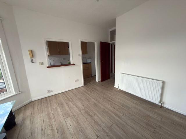 1 Bed Flat, Mansfield Road, IG1