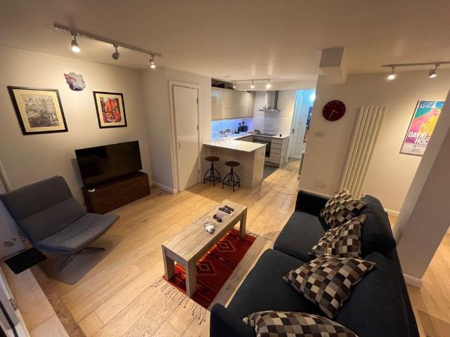 1 Bed Flat, Maxted Road, SE15