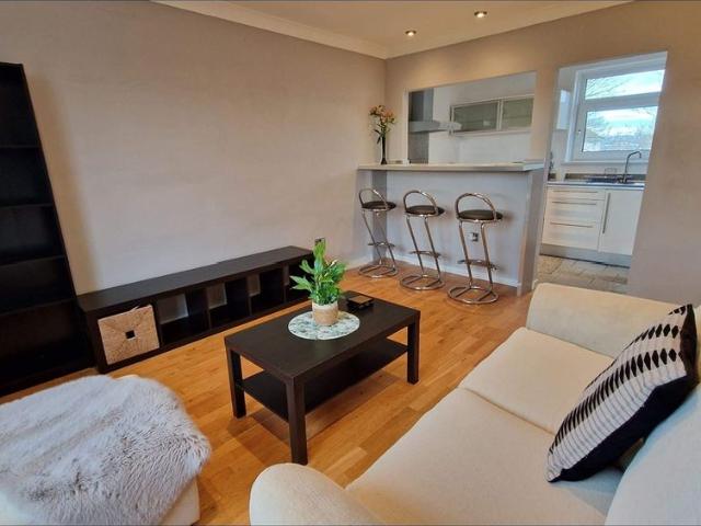 1 Bed Flat, Maxwell Drive, G41