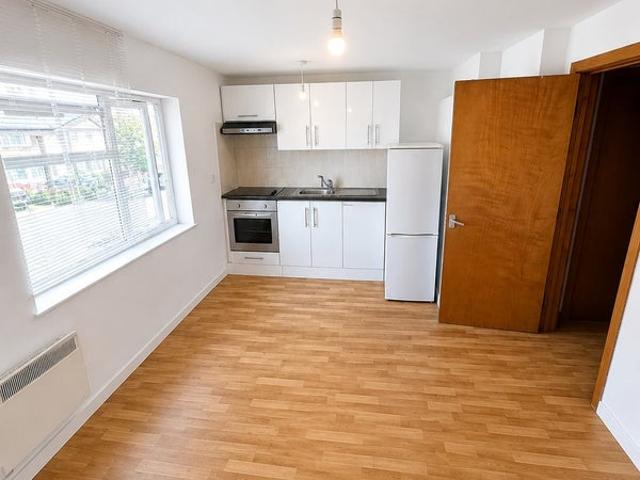 1 Bed Flat, Middleham Road, N18