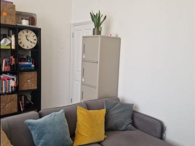 1 Bed Flat, Montrell Road, SW2
