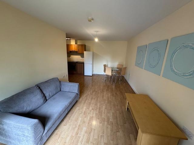 1 Bed Flat, Moss Lane East, M14