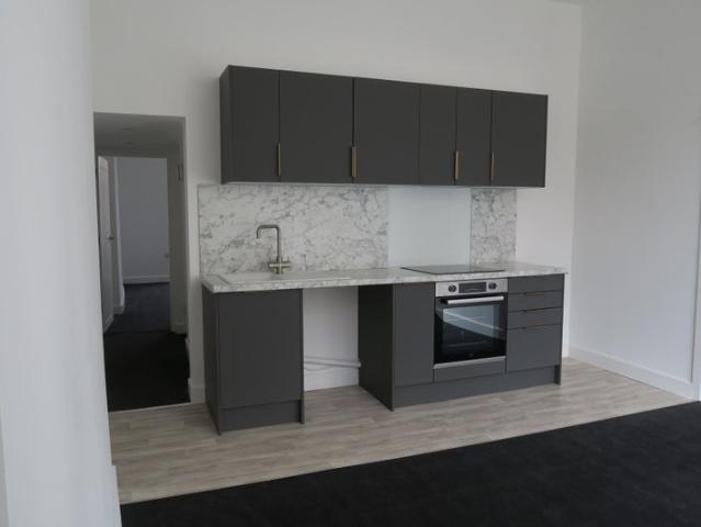 1 Bed Flat on Bristol Road Lower, WSM