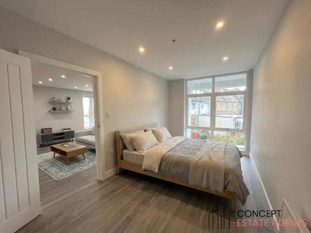 1 Bed flat on Cavendish Avenue, New Malden, KT3