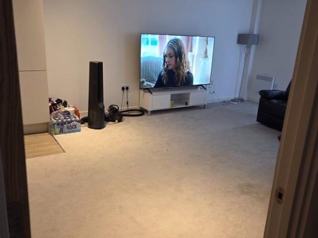 1 Bed Flat, Ordsall Lane, M5