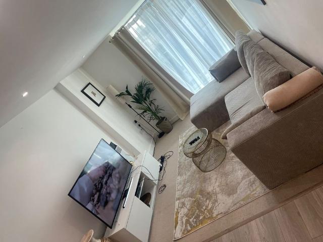 1 Bed Flat, Orion Building, B5